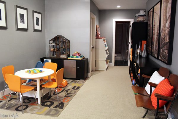 Blue i Style - Playroom In Basement Family Room